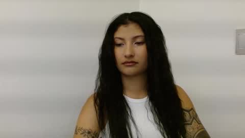 Snapshot of louis_k chatting on March 1, 11:17 am Louis K online show from March 1, 11:17 am