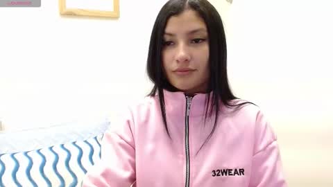 Snapshot of louis_k chatting on December 14, 11:26 am Louis K online show from December 14, 11:26 am