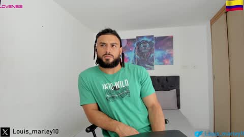 Snapshot of louis_marley_ chatting on December 2, 6:54 pm louis_marley_ online show from December 2, 6:54 pm