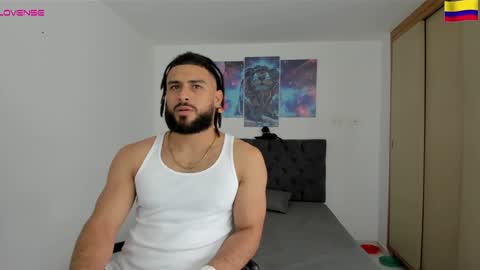 Snapshot of louis_marley_ chatting on December 16, 8:48 pm louis_marley_ online show from December 16, 8:48 pm