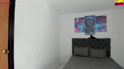 Snapshot of louis_marley_ chatting on December 18, 2:06 pm louis_marley_ online show from December 18, 2:06 pm