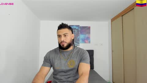 Snapshot of louis_marley_ chatting on December 18, 9:08 pm louis_marley_ online show from December 18, 9:08 pm