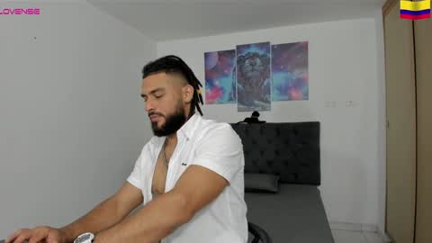 Snapshot of louis_marley_ chatting on December 29, 3:00 am louis_marley_ online show from December 29, 3:00 am