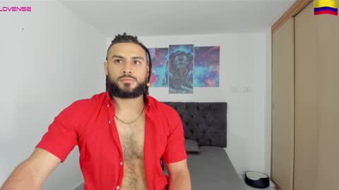 Snapshot of louis_marley_ chatting on December 31, 9:06 pm louis_marley_ online show from December 31, 9:06 pm