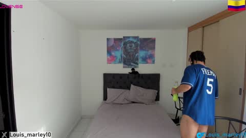 Snapshot of louis_marley_ chatting on January 13, 12:56 pm louis_marley_ online show from January 13, 12:56 pm