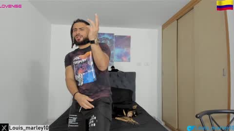 Snapshot of louis_marley_ chatting on January 23, 1:41 am louis_marley_ online show from January 23, 1:41 am