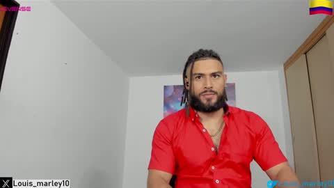 Snapshot of louis_marley_ chatting on January 23, 11:47 pm louis_marley_ online show from January 23, 11:47 pm
