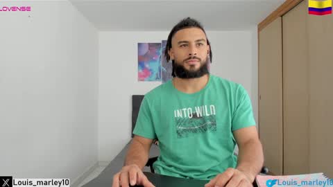 Snapshot of louis_marley_ chatting on January 25, 6:57 pm louis_marley_ online show from January 25, 6:57 pm