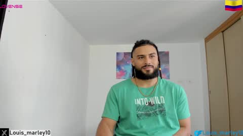Snapshot of louis_marley_ chatting on January 25, 10:07 pm louis_marley_ online show from January 25, 10:07 pm