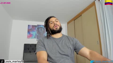Snapshot of louis_marley_ chatting on January 31, 11:13 pm louis_marley_ online show from January 31, 11:13 pm