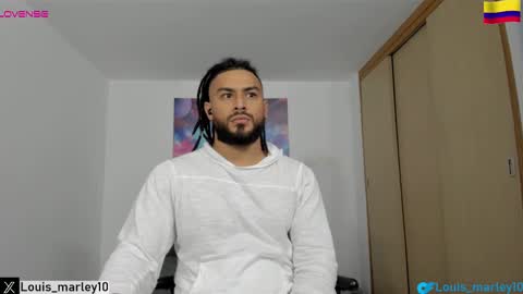 Snapshot of louis_marley_ chatting on February 9, 11:36 pm louis_marley_ online show from February 9, 11:36 pm