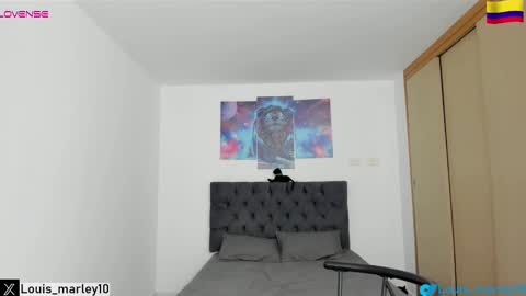 Snapshot of louis_marley_ chatting on February 12, 9:54 pm louis_marley_ online show from February 12, 9:54 pm