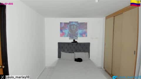 Snapshot of louis_marley_ chatting on February 17, 12:43 am louis_marley_ online show from February 17, 12:43 am