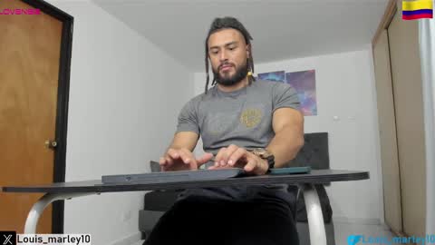 Snapshot of louis_marley_ chatting on February 27, 1:48 am louis_marley_ online show from February 27, 1:48 am