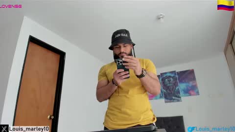 Snapshot of louis_marley_ chatting on March 4, 4:09 pm louis_marley_ online show from March 4, 4:09 pm