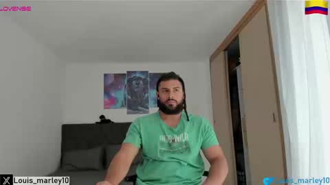 Snapshot of louis_marley_ chatting on September 24, 2:53 pm louis_marley_ online show from September 24, 2:53 pm