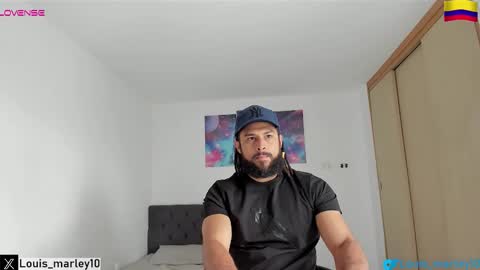 louis_marley_ online show from February 8, 1:36 pm