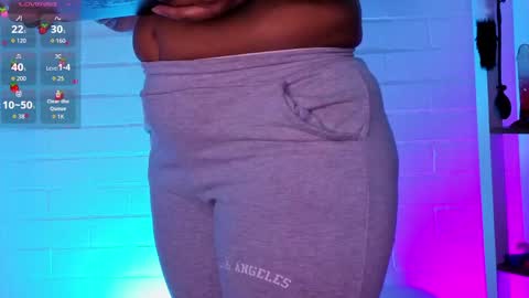  LouIse  online show from April 21, 12:44 pm