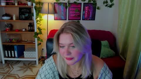 Loise online show from October 19, 10:16 am