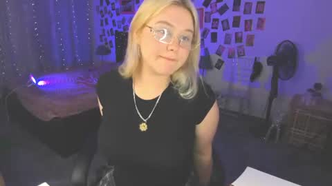 Snapshot of louisemous chatting on July 7, 3:16 pm Loise online show from July 7, 3:16 pm