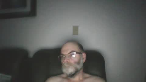 louism13 online show from November 30, 5:11 am