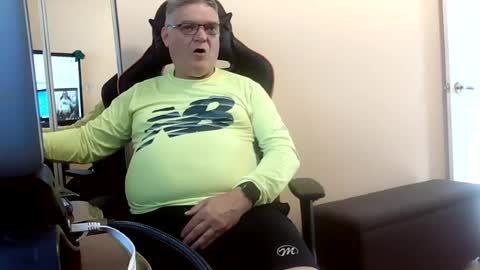 Snapshot of loumtl3 chatting on July 20, 12:18 pm loumtl3 online show from July 20, 12:18 pm