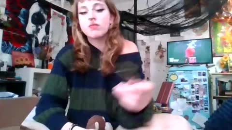 Snapshot of lov3lypixi3 chatting on October 10, 11:15 pm lov3lypixi3 online show from October 10, 11:15 pm