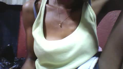 lovaelisa online show from October 15, 6:46 am