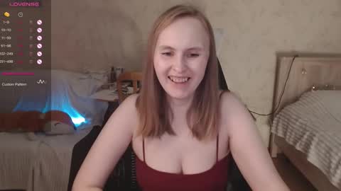 Snapshot of love_agatha chatting on September 28, 5:24 am Agatha online show from September 28, 5:24 am