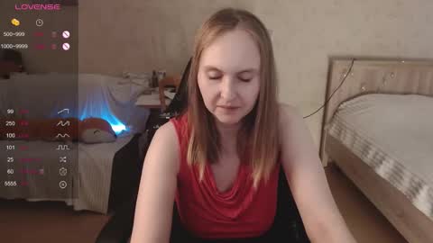 Snapshot of love_agatha chatting on October 3, 5:04 am Agatha online show from October 3, 5:04 am