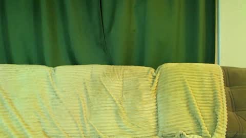 Snapshot of love_attation chatting on November 30, 2:48 am Cute face online show from November 30, 2:48 am