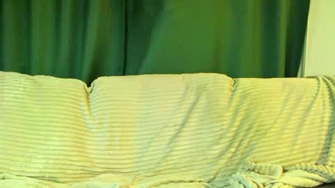 Snapshot of love_attation chatting on May 7, 2:06 am Cute face online show from May 7, 2:06 am