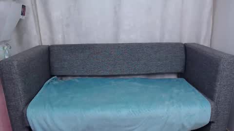 Snapshot of love_bella_ chatting on November 10, 12:09 am love bella online show from November 10, 12:09 am