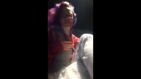 love_blooms online show from March 4, 10:54 am