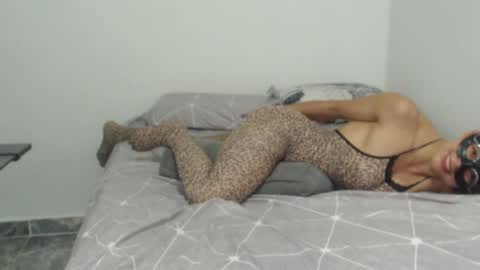 Snapshot of love_gatubela chatting on December 30, 1:58 am Nina online show from December 30, 1:58 am