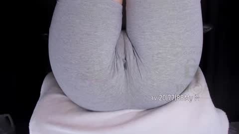 Snapshot of love_hard_kiru chatting on December 20, 2:05 pm Kira online show from December 20, 2:05 pm