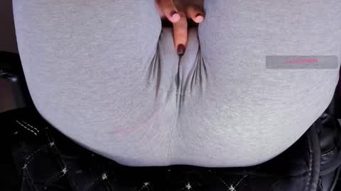 Snapshot of love_hard_kiru chatting on September 15, 12:38 pm Kira online show from September 15, 12:38 pm