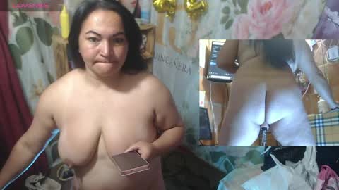 Snapshot of love_isis84 chatting on June 2, 10:39 am isis online show from June 2, 10:39 am
