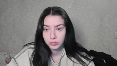 Snapshot of love_lina_muuur chatting on April 25, 7:11 pm LINA online show from April 25, 7:11 pm
