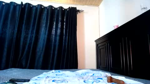 Snapshot of love_niahh chatting on July 21, 12:07 pm niahh online show from July 21, 12:07 pm