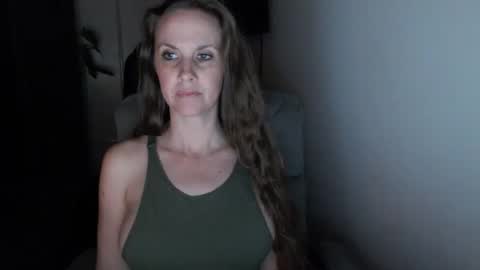 Snapshot of love_on_ chatting on November 11, 1:49 am LoVe On online show from November 11, 1:49 am