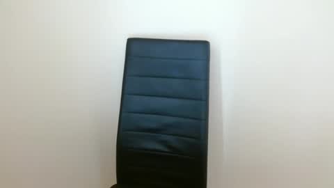 Vivian online show from April 1, 1:52 pm