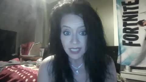 loveashlii online show from June 6, 4:17 am