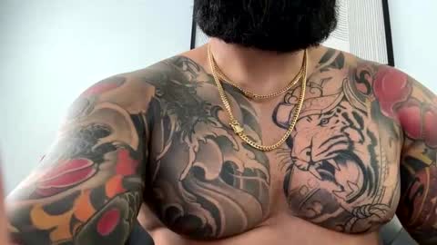 loveathickbitch online show from December 14, 8:02 pm