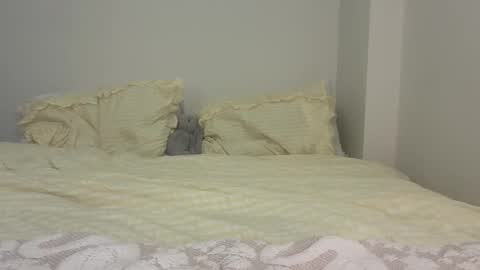 Belle  online show from March 18, 9:29 pm