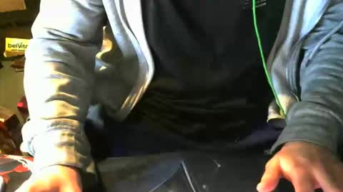 lovebird71 online show from March 9, 1:31 am