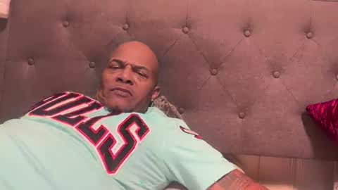 loved19 online show from January 15, 10:57 pm