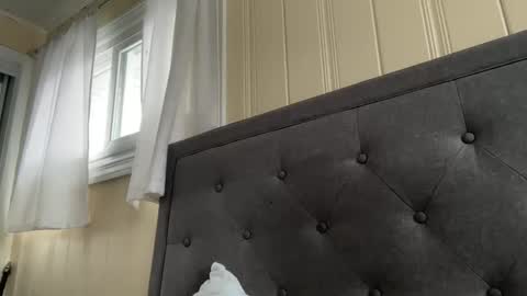 loved19 online show from February 4, 5:52 pm