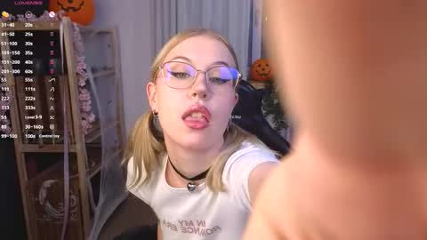 God like girl Ann online show from November 1, 5:59 pm