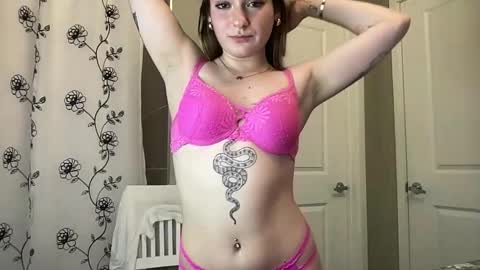 Olivia Rose online show from March 16, 2:39 am